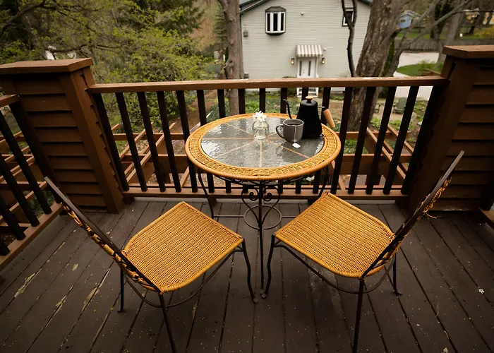 Garden Grove Inn Bed And Breakfast